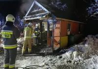 Spłonął sklepik z warzywami - zdjęcie główne