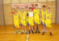 Limanowska Trójka z koszykarskim mistrzostwem - zdjęcie główne