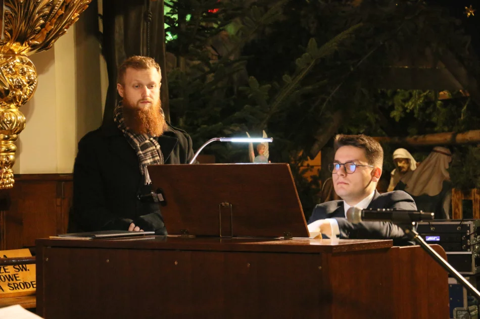 Gratulacje dla chóru „Canticum Iubilaeum” z okazji 25-lecia działalności - zdjęcie 5