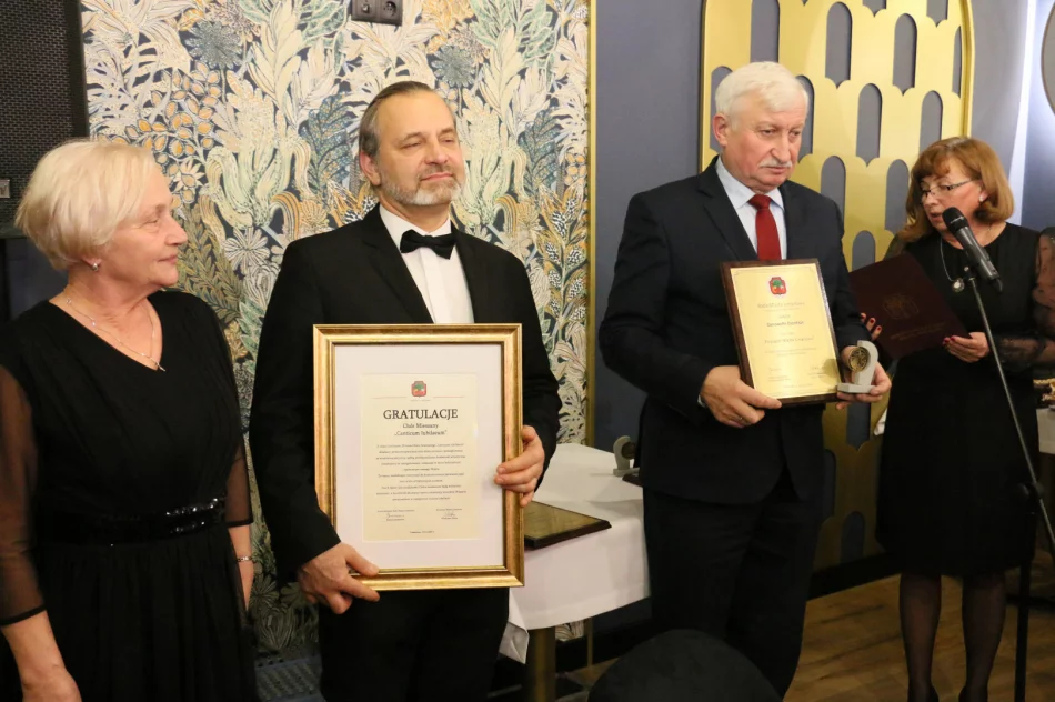 Gratulacje dla chóru „Canticum Iubilaeum” z okazji 25-lecia działalności - zdjęcie 8