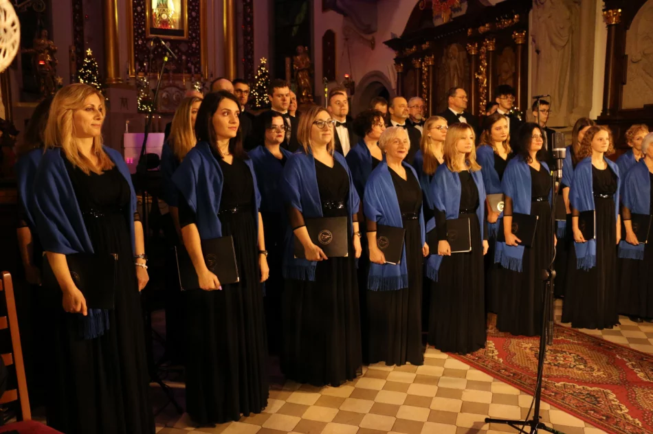 Gratulacje dla chóru „Canticum Iubilaeum” z okazji 25-lecia działalności - zdjęcie 14