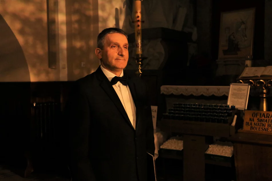 Gratulacje dla chóru „Canticum Iubilaeum” z okazji 25-lecia działalności - zdjęcie 15