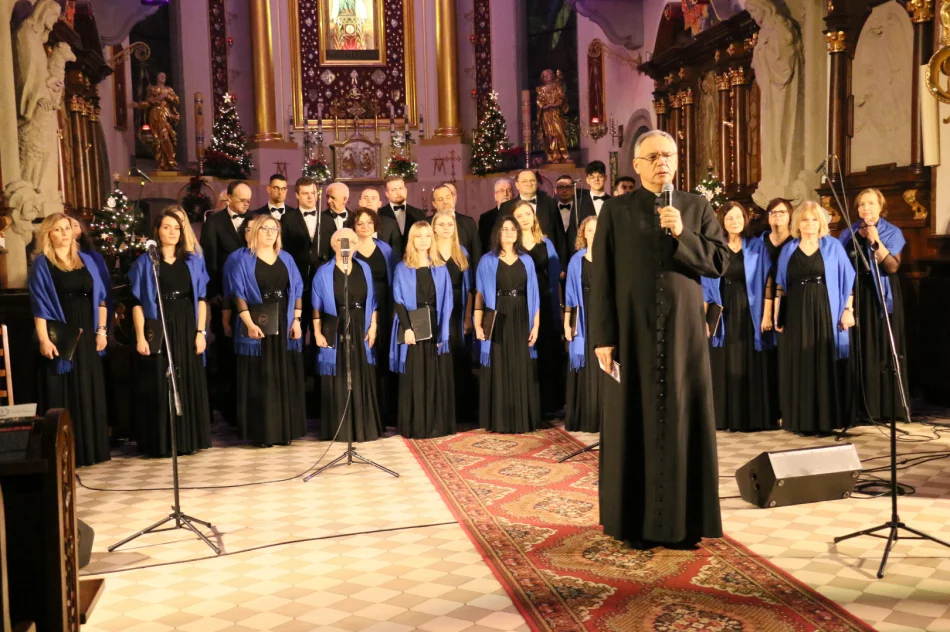 Gratulacje dla chóru „Canticum Iubilaeum” z okazji 25-lecia działalności - zdjęcie 17