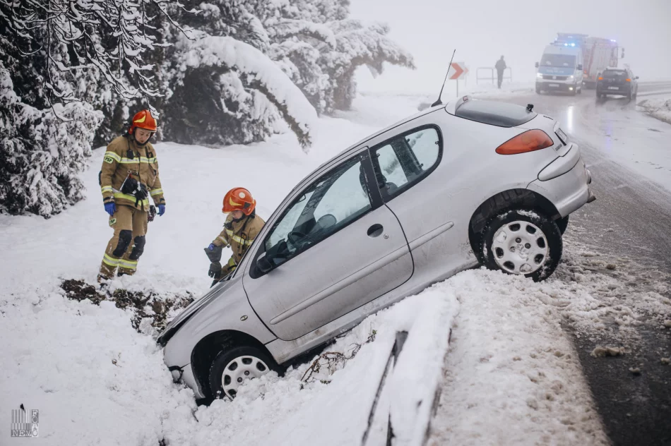 26-latek potrącił dwie osoby, dostał mandat - zdjęcie 6
