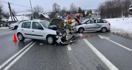 Zderzenie dwóch pojazdów na "krajówce" - zdjęcie 4