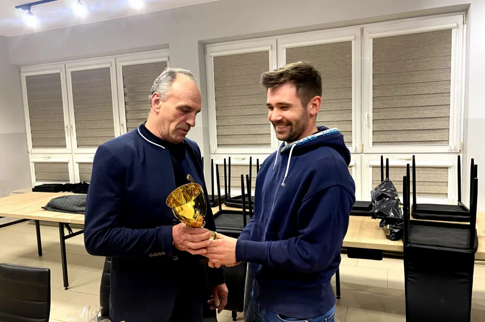 Kamil Kurzeja nowy prezesem Ludowego Klubu Sportowego „Olimpia” Pisarzowa - zdjęcie 5