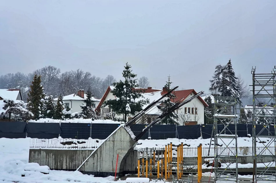 Rusztowanie i szalunki - postępuje budowa mostu - zdjęcie 4