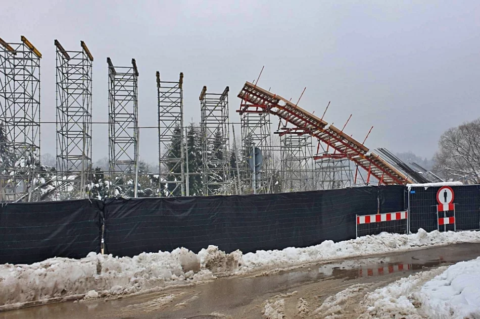 Rusztowanie i szalunki - postępuje budowa mostu - zdjęcie 13