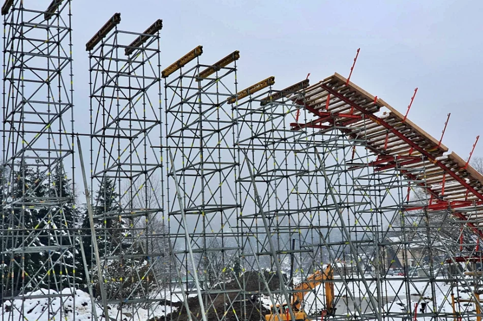 Rusztowanie i szalunki - postępuje budowa mostu - zdjęcie 14