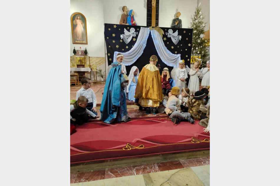 Występ przedszkolaków z Miejskiego Przedszkola nr 2 z okazji Dnia Babci i Dziadka - zdjęcie 8