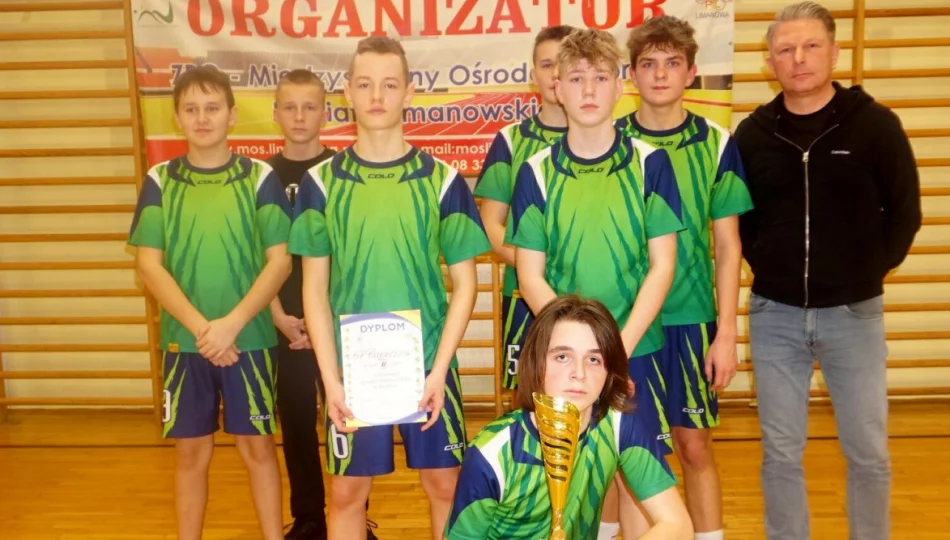 Chłopcy z Rupniowa Wice Mistrzami Powiatu Limanowskiego w Piłce Koszykowej Młodzieży - zdjęcie 1