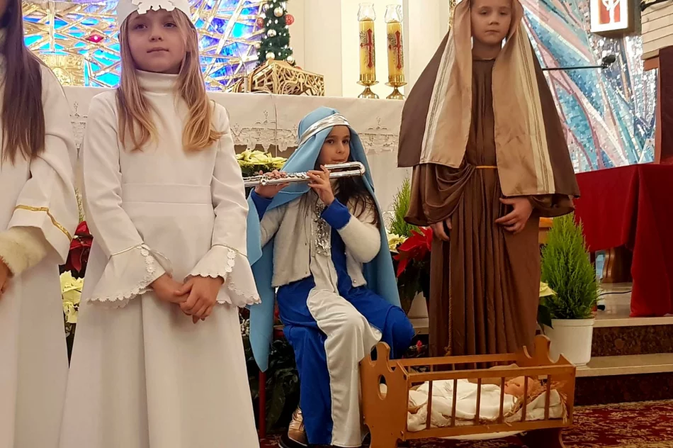 Wspólne kolędowanie uczniów Szkoły Podstawowej w Mordarce - zdjęcie 4