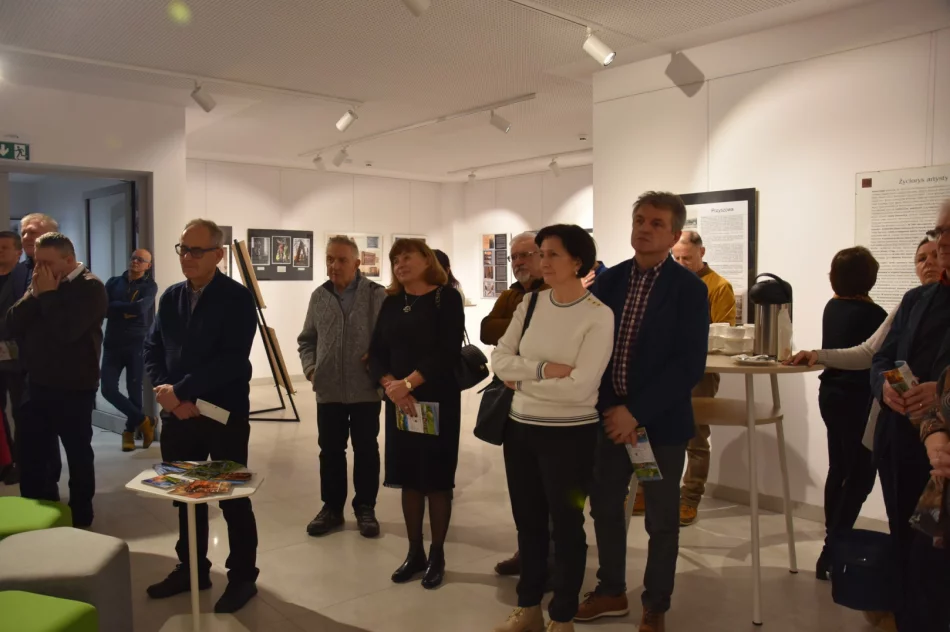 Wernisaż poświęcony pamięci i twórczości Antoniego Hybla odbył się w Miejskiej Galerii Sztuki - zdjęcie 6
