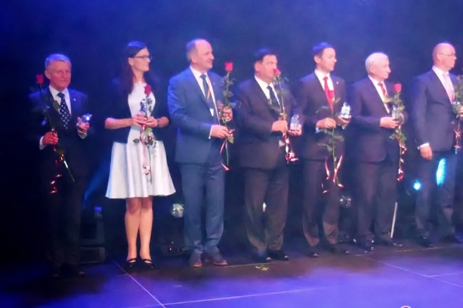 Burmistrz Władysław Bieda otrzymał „Diament Wspólnoty” - zdjęcie 2