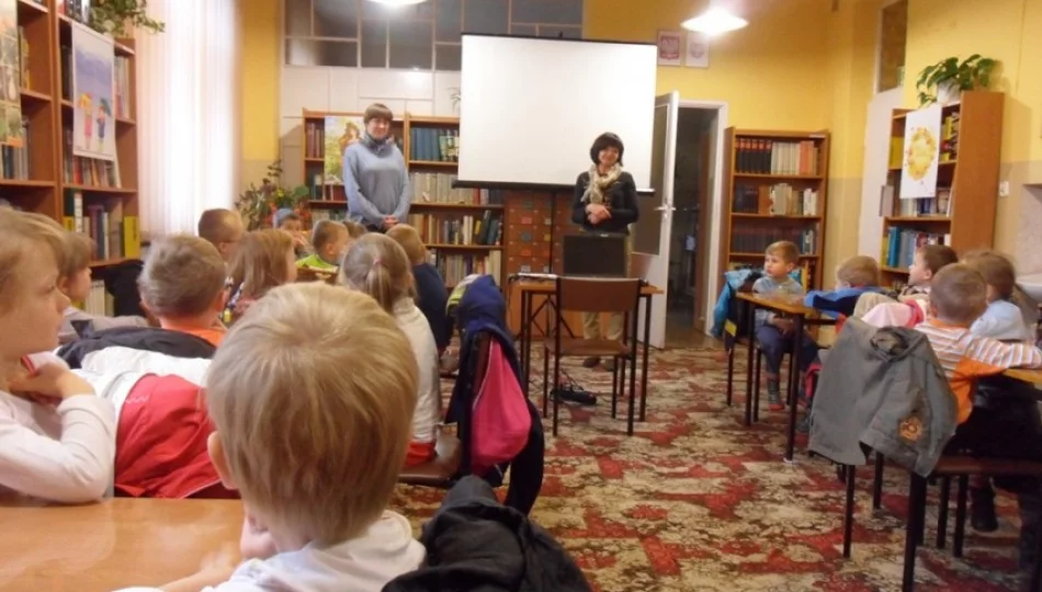 Dzieci z Miejskiego Przedszkola Nr 2 w Bibliotece Pedagogicznej - zdjęcie 1