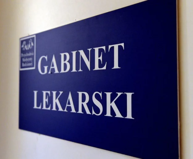 NFZ szuka oszczędności i planuje cięcia w finansowaniu leczenia - zdjęcie główne