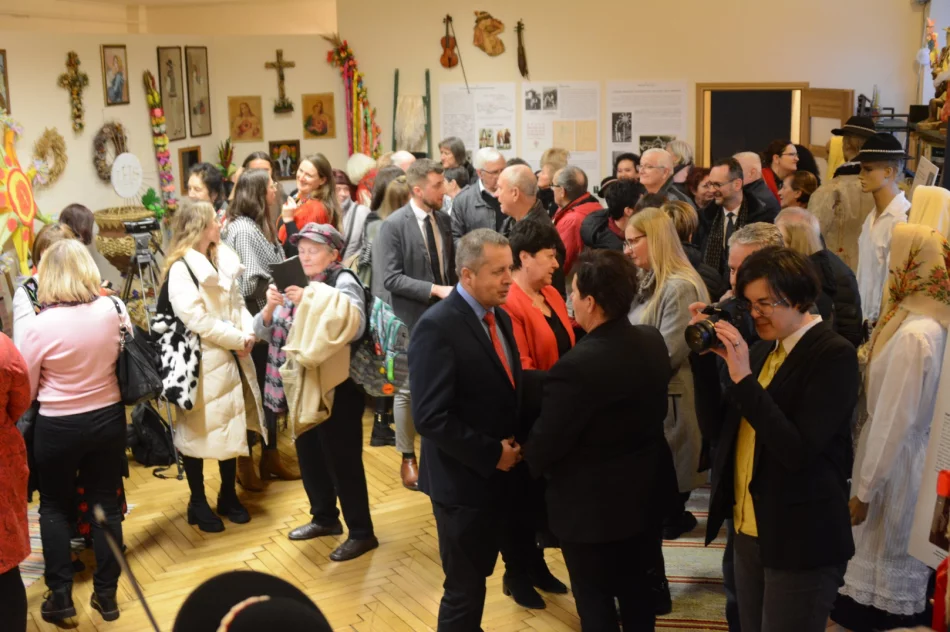 Otwarto izbę prezentującą dziedzictwo regionalne - zdjęcie 2