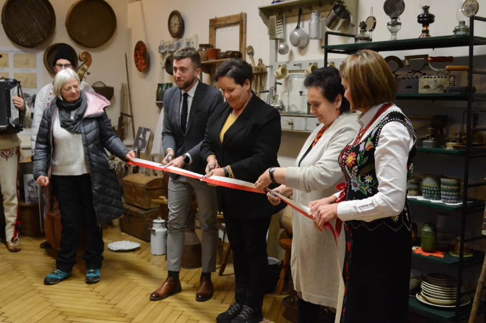 Otwarto izbę prezentującą dziedzictwo regionalne - zdjęcie 3