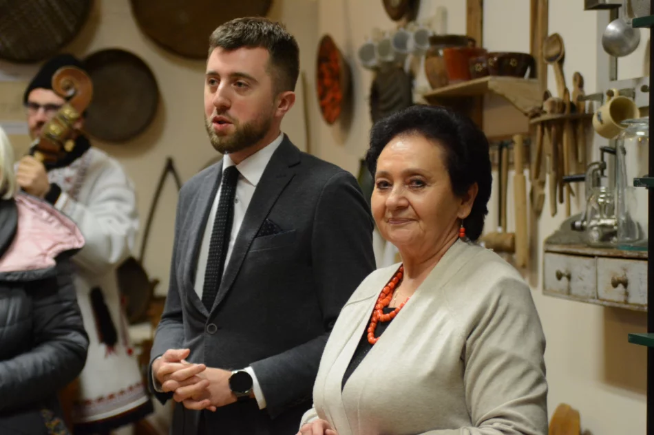 Otwarto izbę prezentującą dziedzictwo regionalne - zdjęcie 8