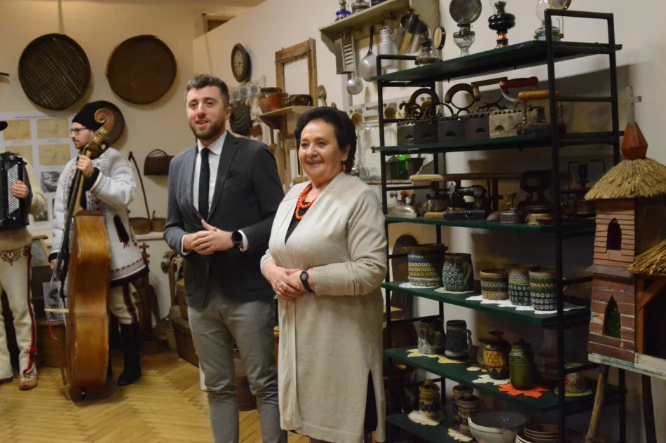 Otwarto izbę prezentującą dziedzictwo regionalne - zdjęcie 20