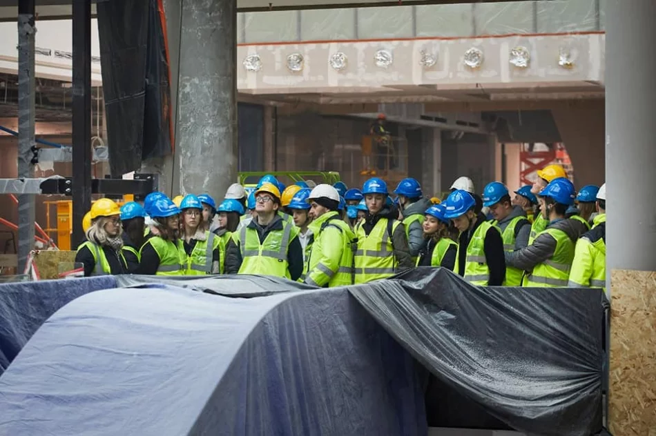 Wizyta na ogromnej budowie. Poznali realia pracy - zdjęcie 4