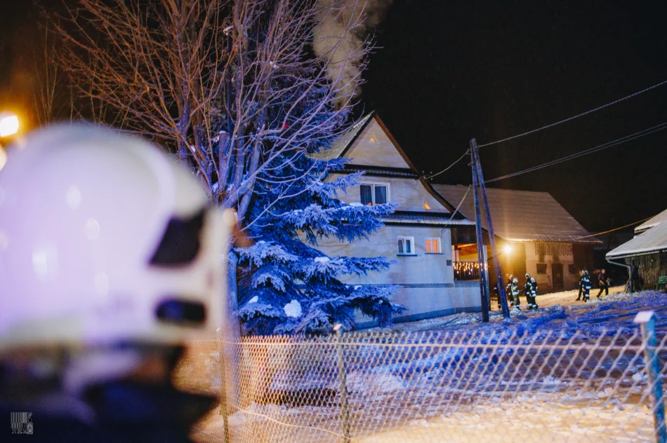 Budynek nie spłonął dzięki szybkiej interwencji - zdjęcie 3