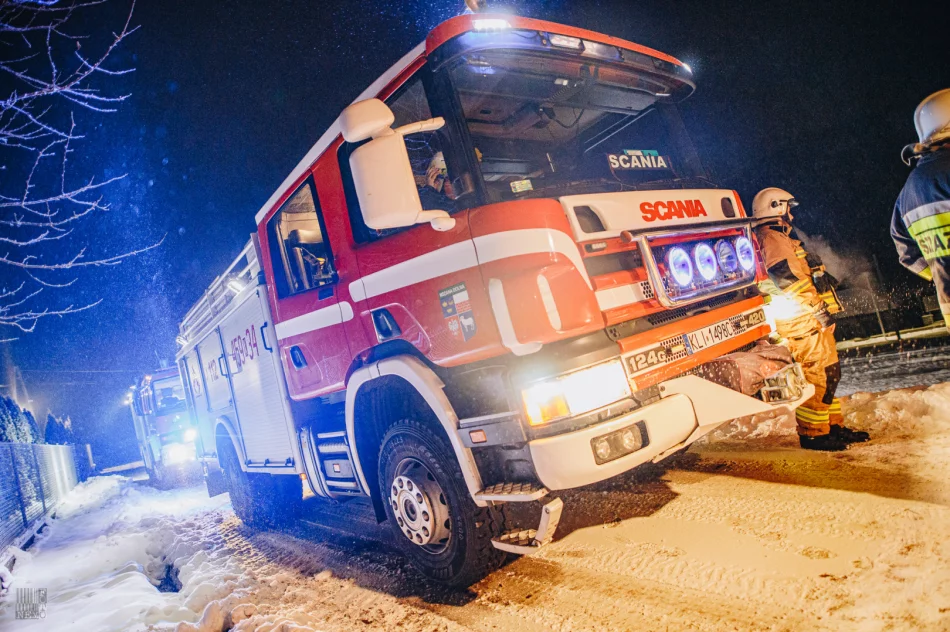 Budynek nie spłonął dzięki szybkiej interwencji - zdjęcie 8