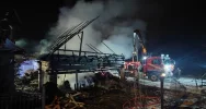 Pożar budynku gospodarczego i mieszkalnego - zdjęcie 5