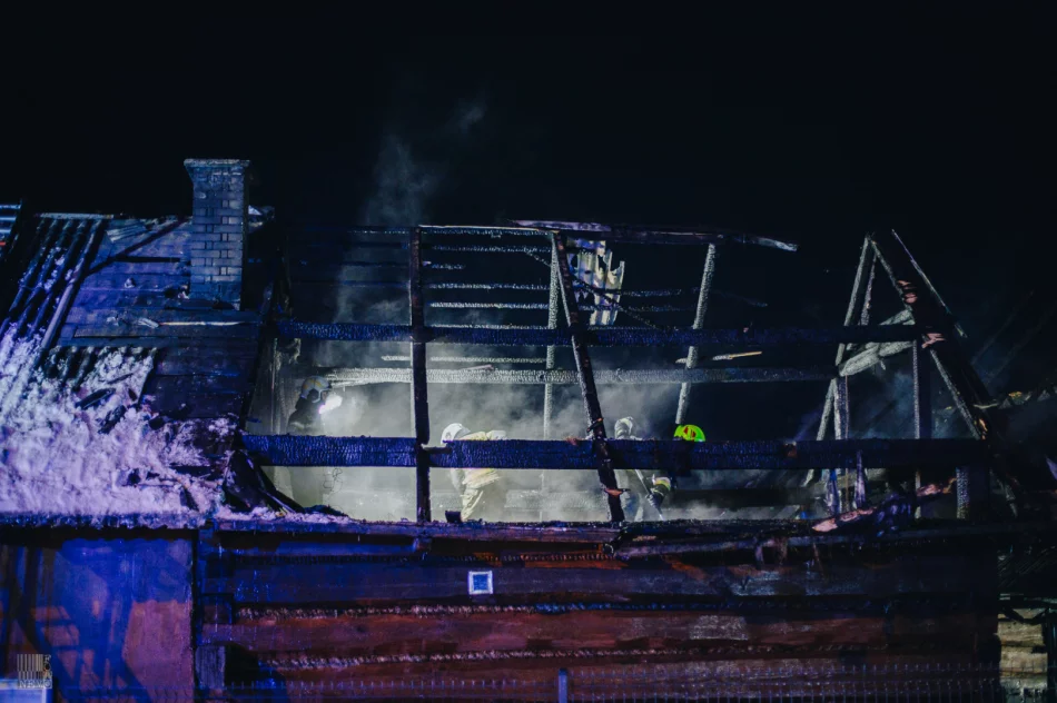 Trwa wyjaśnianie przyczyn pożaru - zdjęcie 3