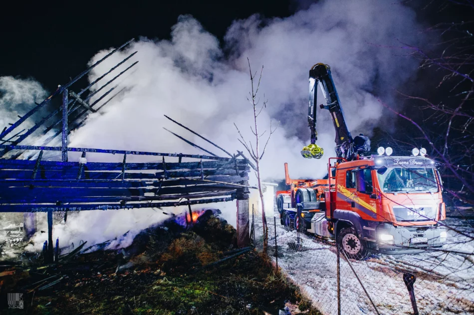 Trwa wyjaśnianie przyczyn pożaru - zdjęcie 7
