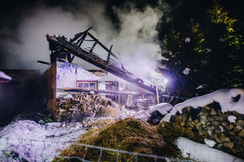 Trwa wyjaśnianie przyczyn pożaru - zdjęcie 16