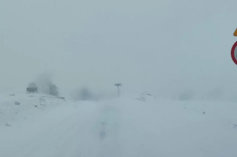 Trudne warunki na drogach, część nieprzejezdna - zdjęcie 4