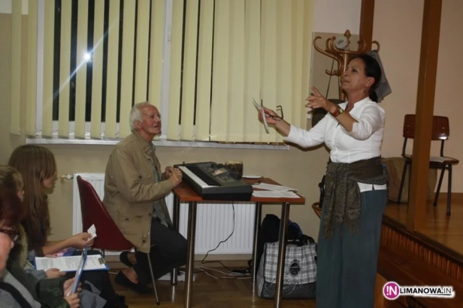 Narodowe Czytanie po raz drugi w Bibliotece w Nowym Rybiu - zdjęcie 4