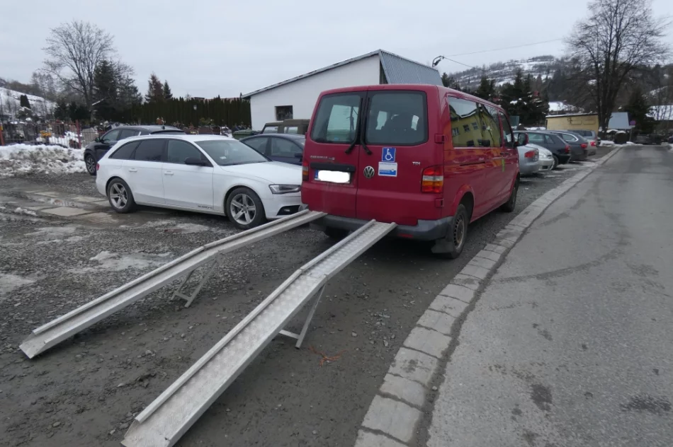 ​Gmina chce sprzedać samochód - zdjęcie 7