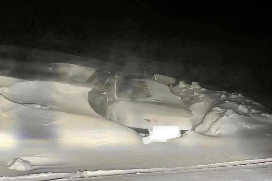 Tworzą się nawet dwumetrowe zaspy - zobacz zdjęcia - zdjęcie 9