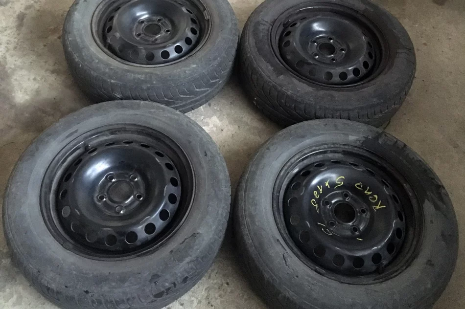 Koła stalowe, felgi 15" - zdjęcie 1