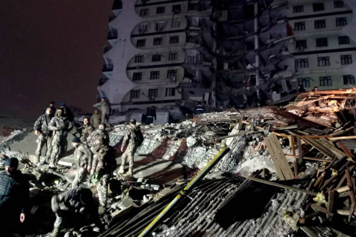Ponad 300 ofiar śmiertelnych trzęsienia ziemi w Turcji i Syrii