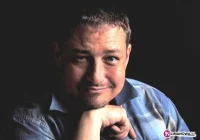 Spotkanie autorskie z Marcinem Pałaszem w Gminnej Bibliotece Publicznej w Starej Wsi - zdjęcie główne