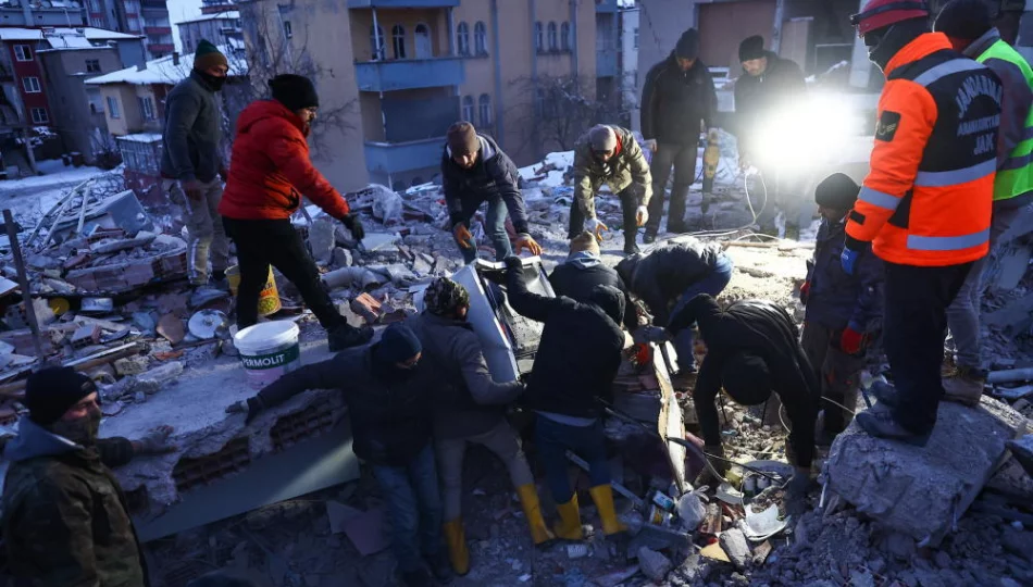 11 osoba wydobyta spod gruzów w Besni - zdjęcie 1