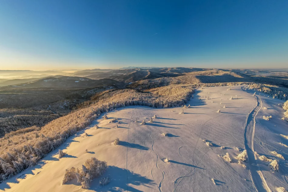 Piękny poranek na Mogielicy - 9 II 2023 r. - zdjęcie 20
