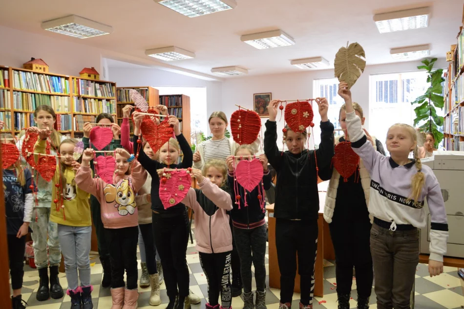 Ferie spędzili w bibliotece - zdjęcie 12