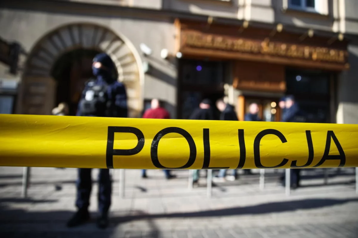 Policja: do strzelaniny w centrum Krakowa nie doszło na tle kibolskim