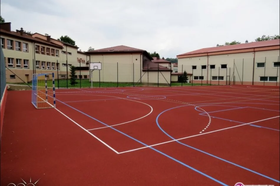 Boisko pod 'trójką' - zdjęcie 4