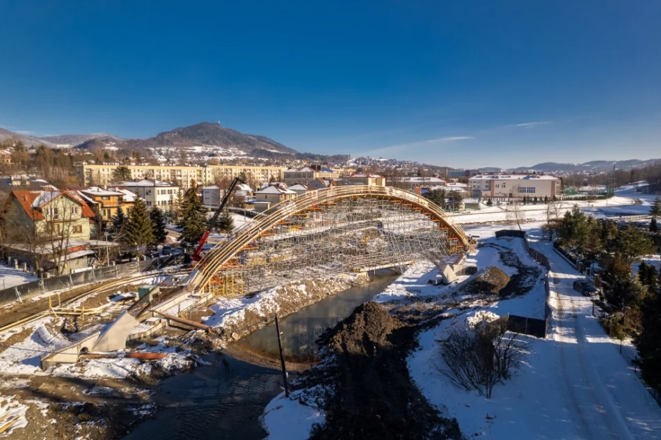 "Zjawiskowość" mostu miała kosztować 7 mln zł - zdjęcie 2