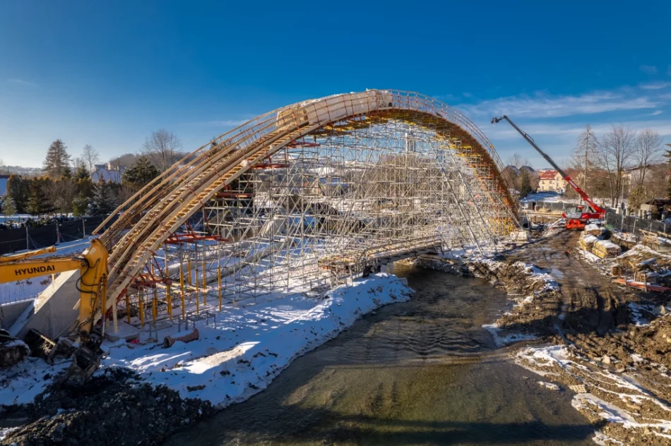 "Zjawiskowość" mostu miała kosztować 7 mln zł - zdjęcie 17