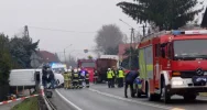 Zderzenie busów z samochodem ciężarowym, dwie osoby zginęły. Wstępne ustalenia policji - zdjęcie 3