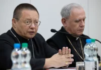 Ksiądz nie chciał przyjść po kolędzie do 89-latka, z przeprosinami przyszedł... arcybiskup - zdjęcie główne