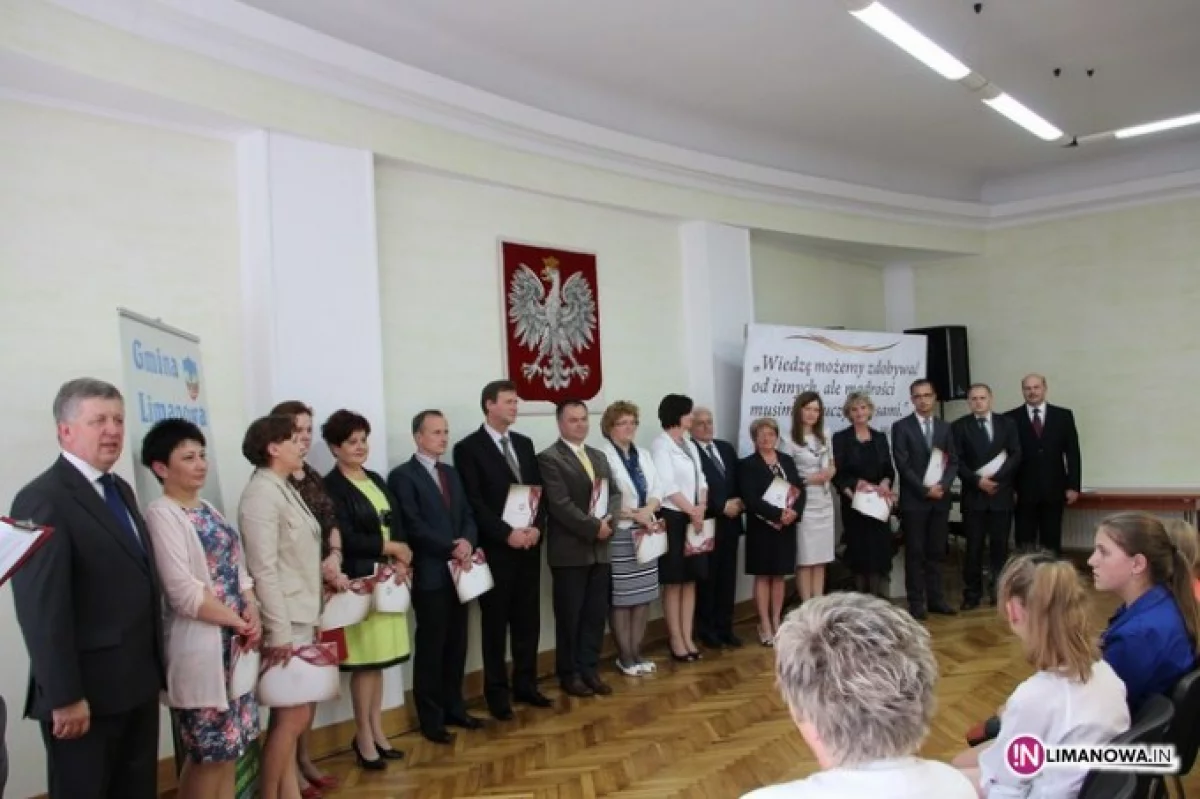 Nagrody Wójta Gminy Limanowa dla najlepszych uczniów oraz nauczycieli