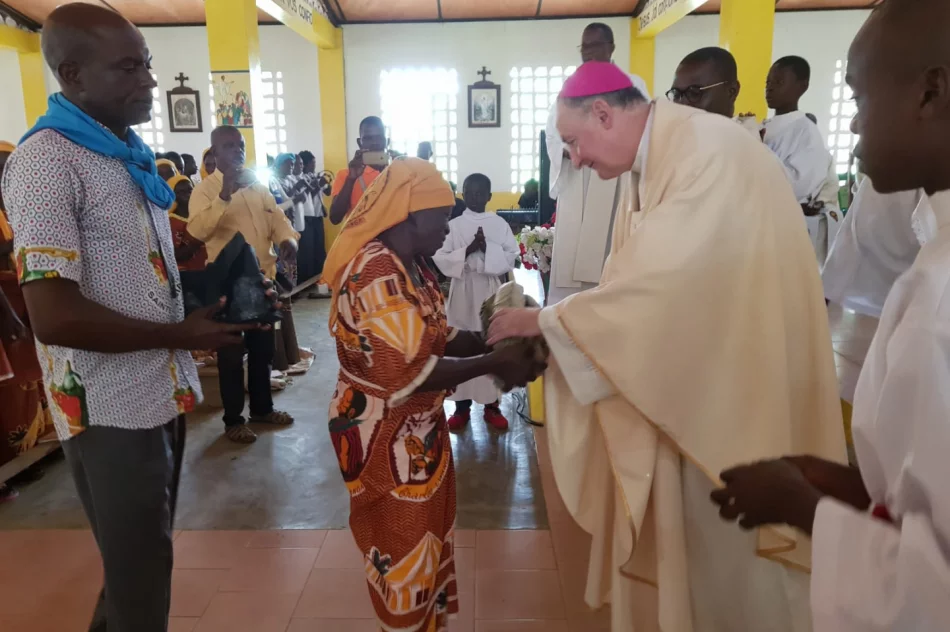 W sanktuarium Bożego Miłosierdzia w Louvaku - zdjęcie 13