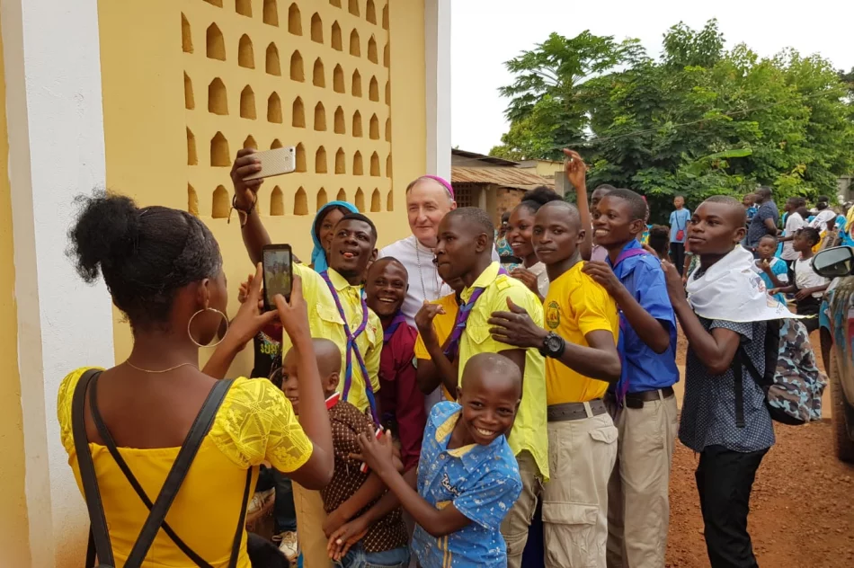 Niecodzienna uroczystość w Dolisie - zdjęcie 7